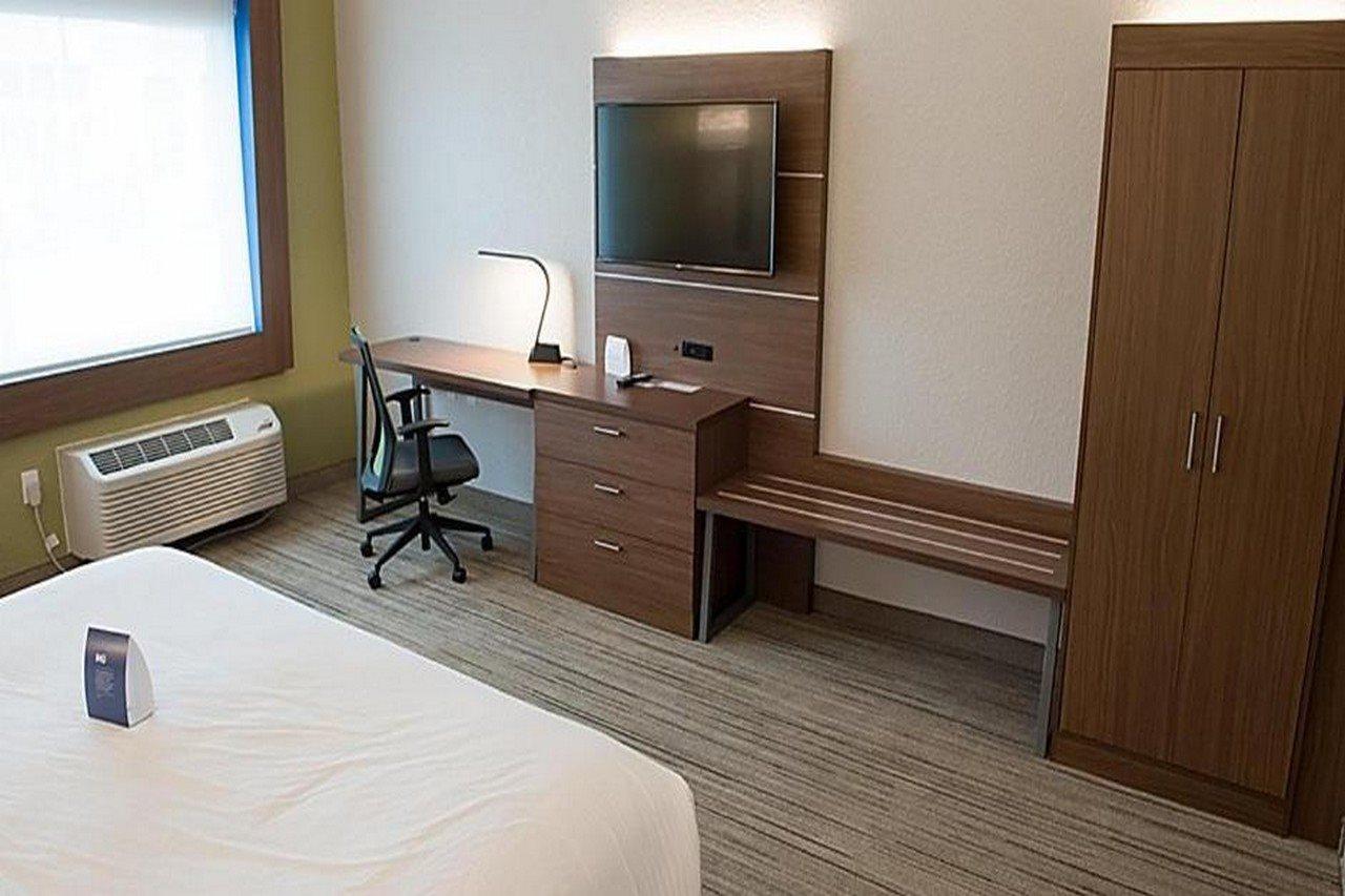 Holiday Inn Express & Suites Dayton North - Vandalia By Ihg Экстерьер фото